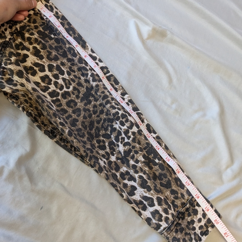 EUC Leopard print jacket/shacket (Medium) - Picture 7 of 9